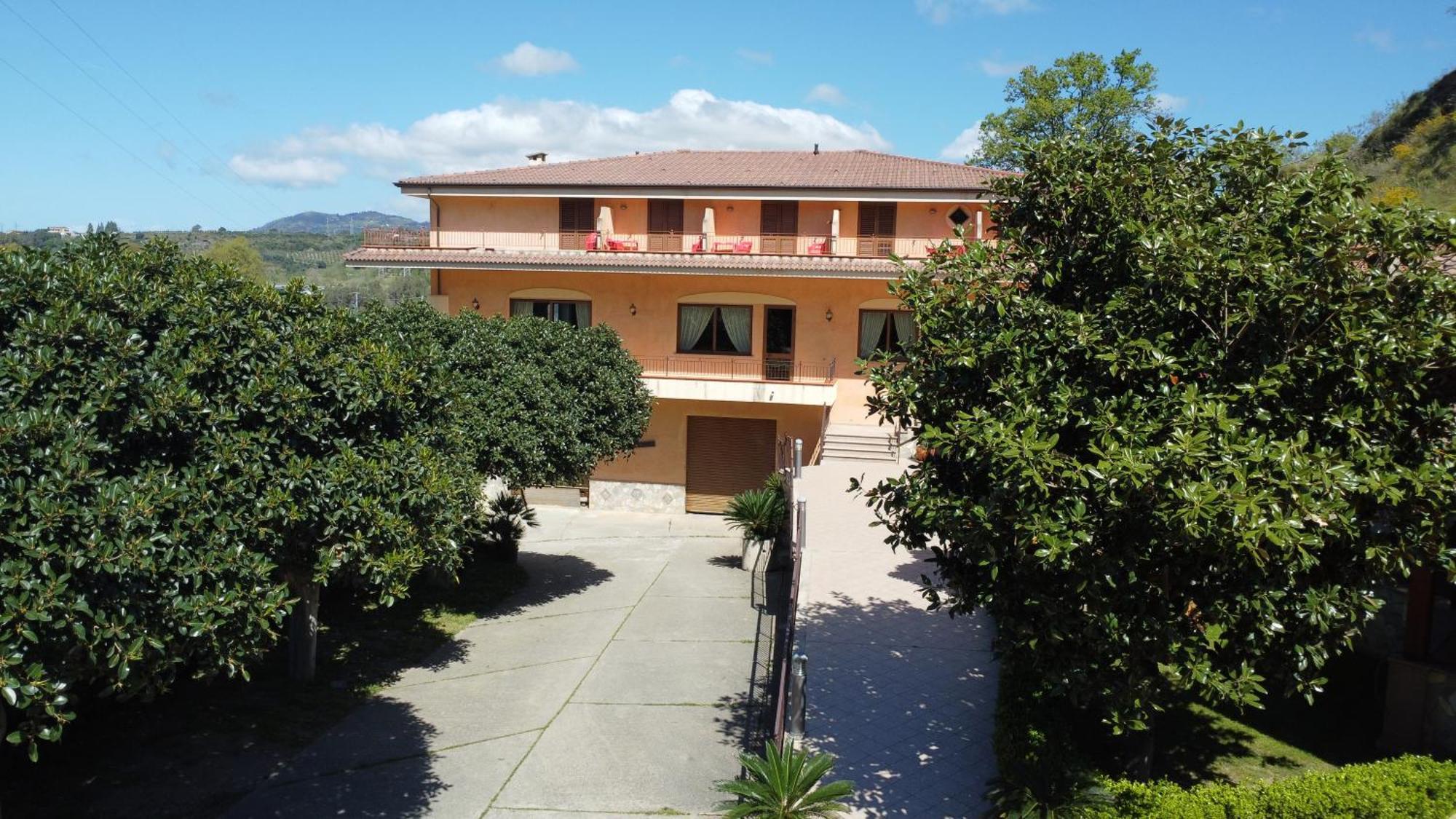 La Nuova Locanda Orsomarso Exterior photo